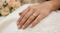Obrączki ślubne złote fazowane z cyrkonią stal chirurgiczna 316L 4mm para KO21 - 5