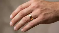 Obrączki ślubne ze stali szlachetnej złote połysk z cyrkonią 6 mm KO6 - 6