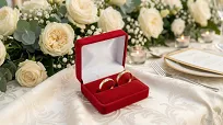 Obrączki ślubne złote klasyczne półokrągłe z cyrkonią stal chirurgiczna 316L 4mm para KO19 - 5