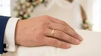 Obrączki ślubne złote klasyczne półokrągłe z cyrkonią stal chirurgiczna 316L 4mm para KO18 - 9