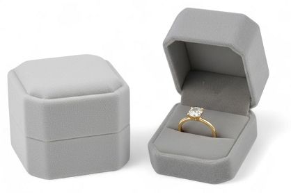 SZARE PUDEŁKO NA PIERŚCIONEK OBRĄCZKĘ KOLCZYKI KWADRAT BLACKBERRY PU37